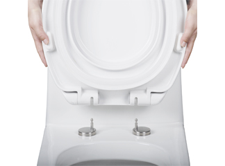 Come funzionano le cerniere a sgancio rapido del sedile del WC?